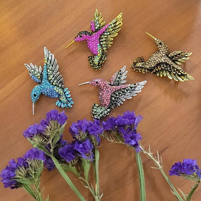 🌺✨ Hummingbird Brooches – Joy in Flight