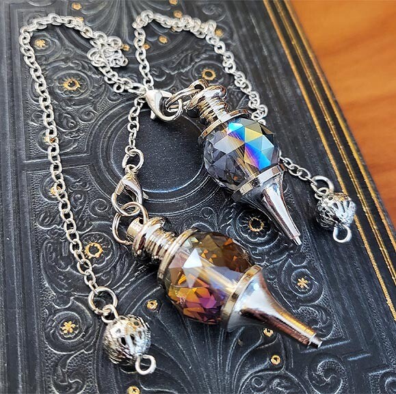 💎Aura Crystal Pendulums