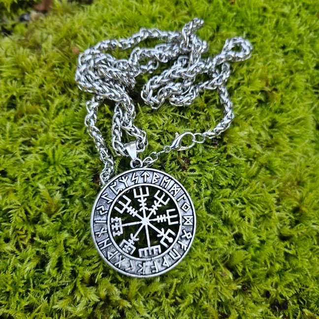 Vegvisir Viking Compass Pendant