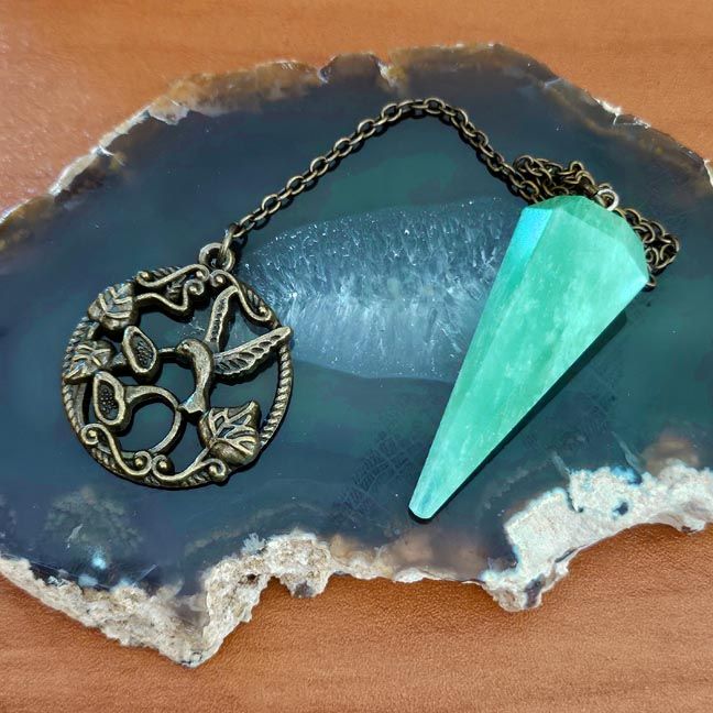 🐦Flight of Renewal Green Aventurine Pendulum