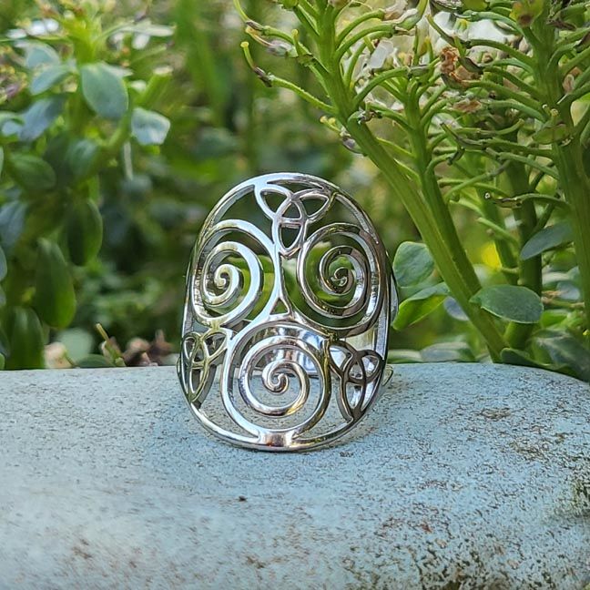 ☘️​Triskele Ring