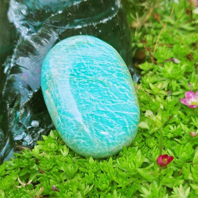 🌊 Amazonite Palm Stones