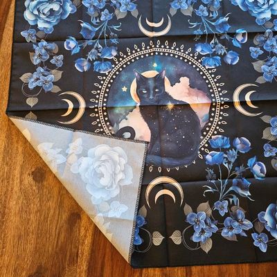 Moon Shadow Cat – 18" x 18" Altar Cloth