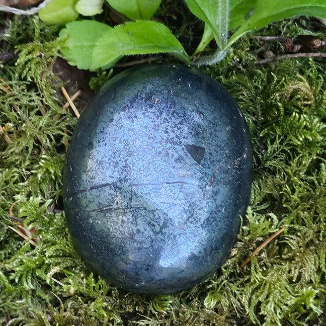 Hematite Palm Stone — Grounding, Protection &amp; Inner Balance