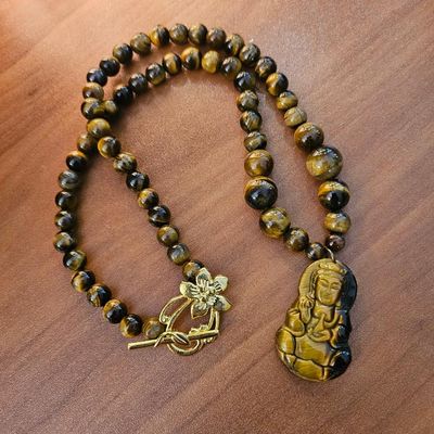 🌼 Heart of Compassion – Tiger Eye Kuan Yin Necklace