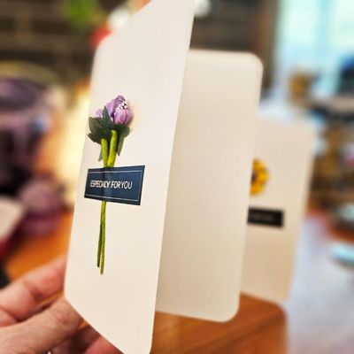 Handcrafted Paper Flower Cards featuring miniature bouquets and sunflowers for sweet, lasting keepsake gifting.