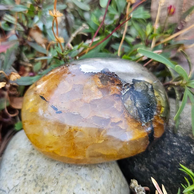 Golden Aventurine in Pyrite palm stone for confidence, manifestation, and abundance.