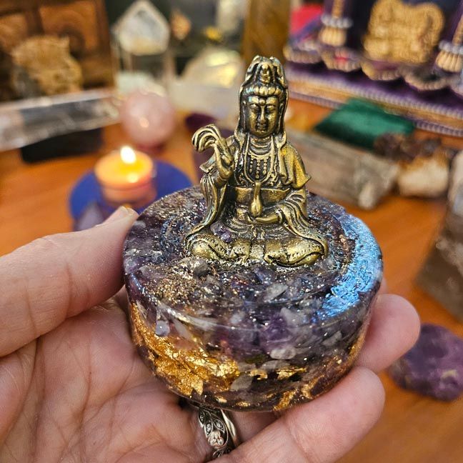 Handmade Kuan Yin Altar Figurine with Amethyst &amp; Gold Leaf
