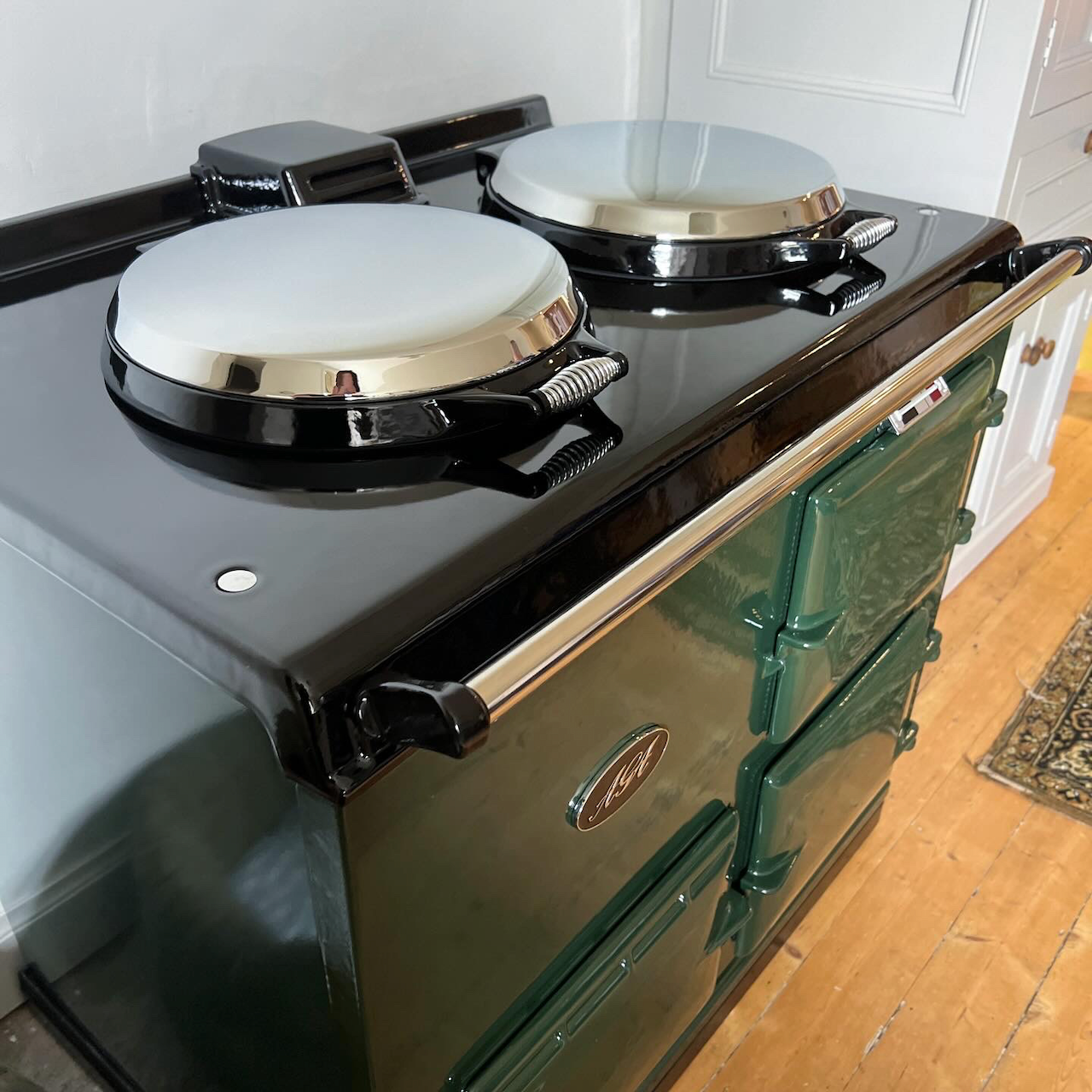2 Oven Refurbished Aga Cooker (British Racing Green)