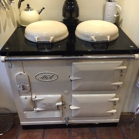 2 Oven Refurbished Aga Cooker - Traditional Style (Cream)