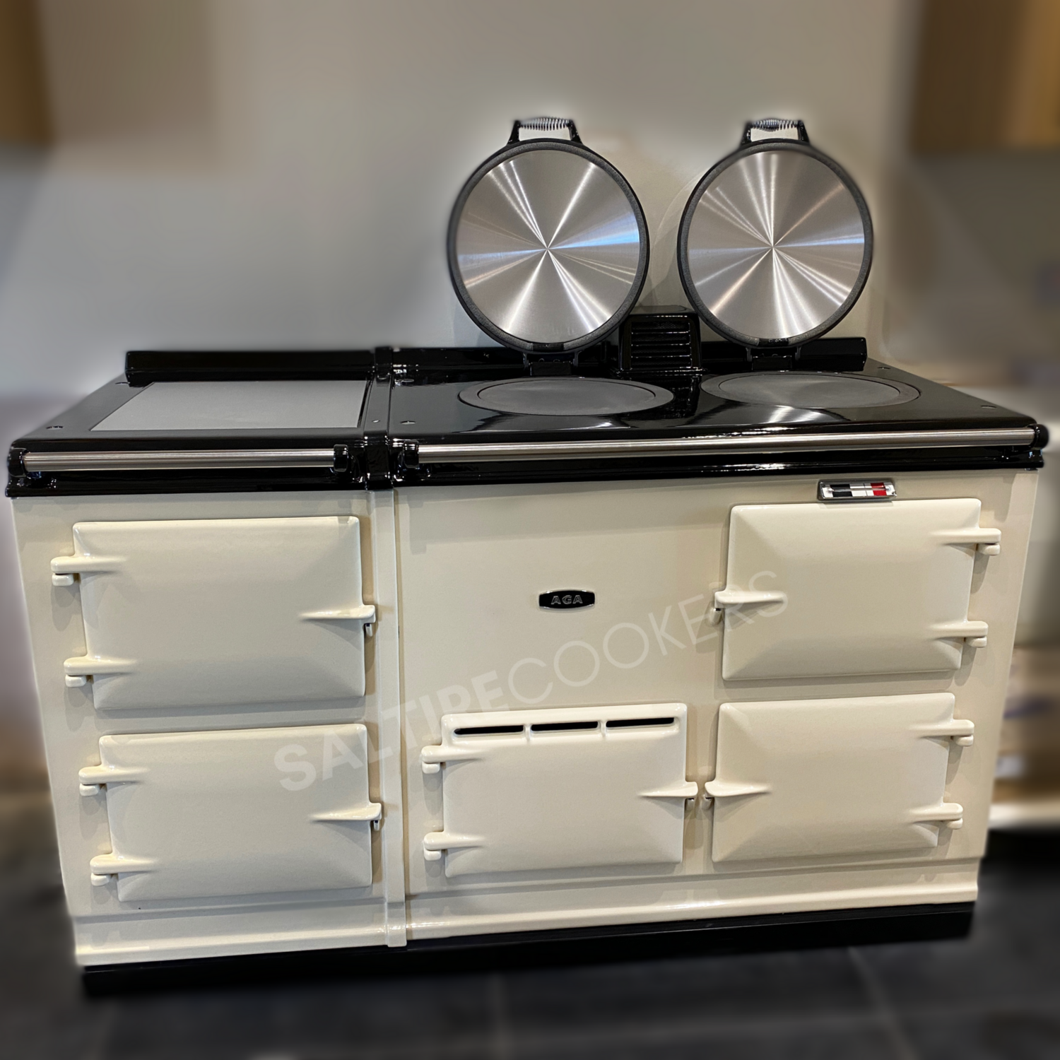 4 Oven Refurbished Aga Cooker (Light Cream)