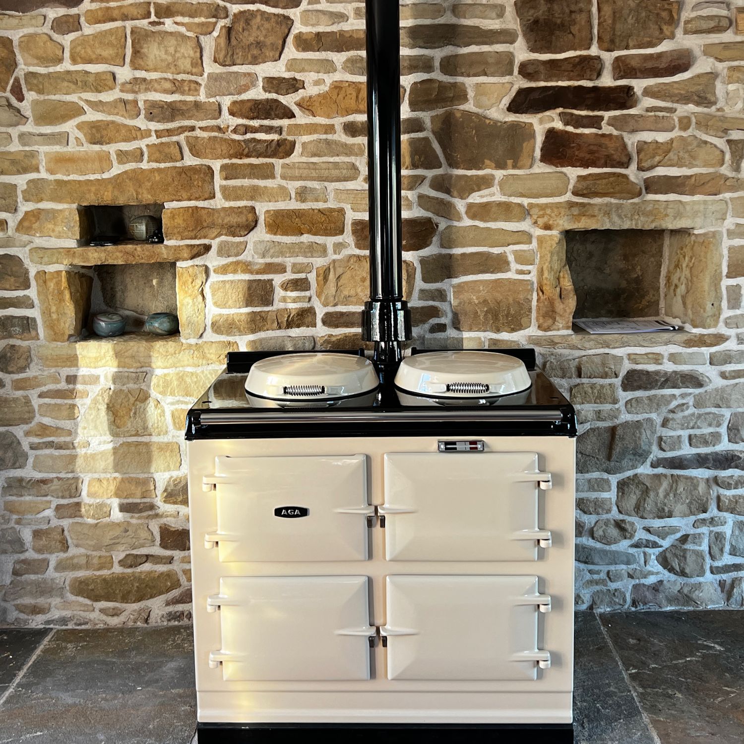 3 Oven Refurbished Aga Cooker (Cream)