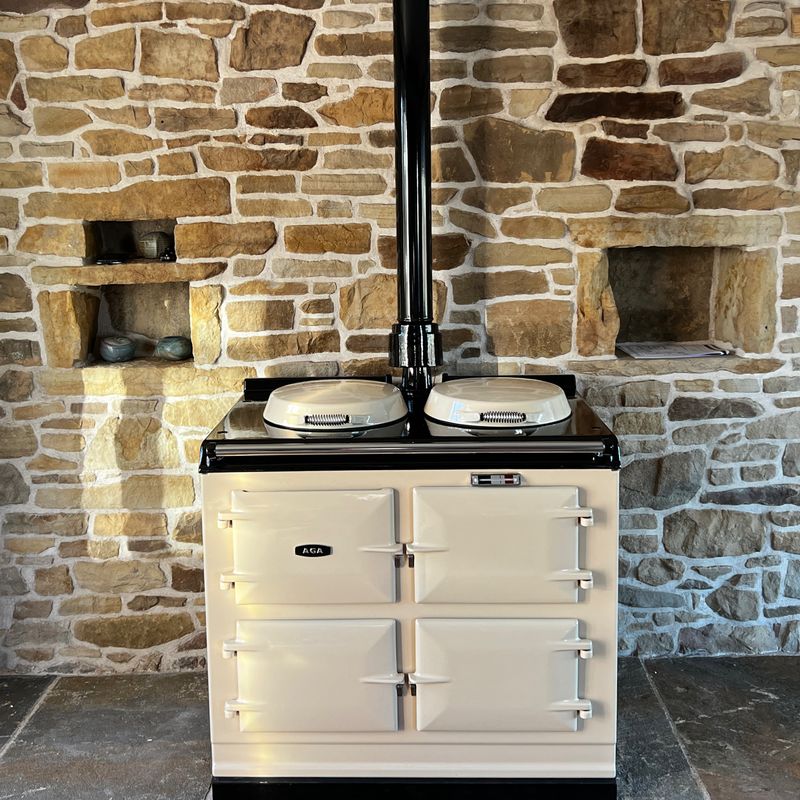 3 Oven Refurbished Aga Cooker (Cream)