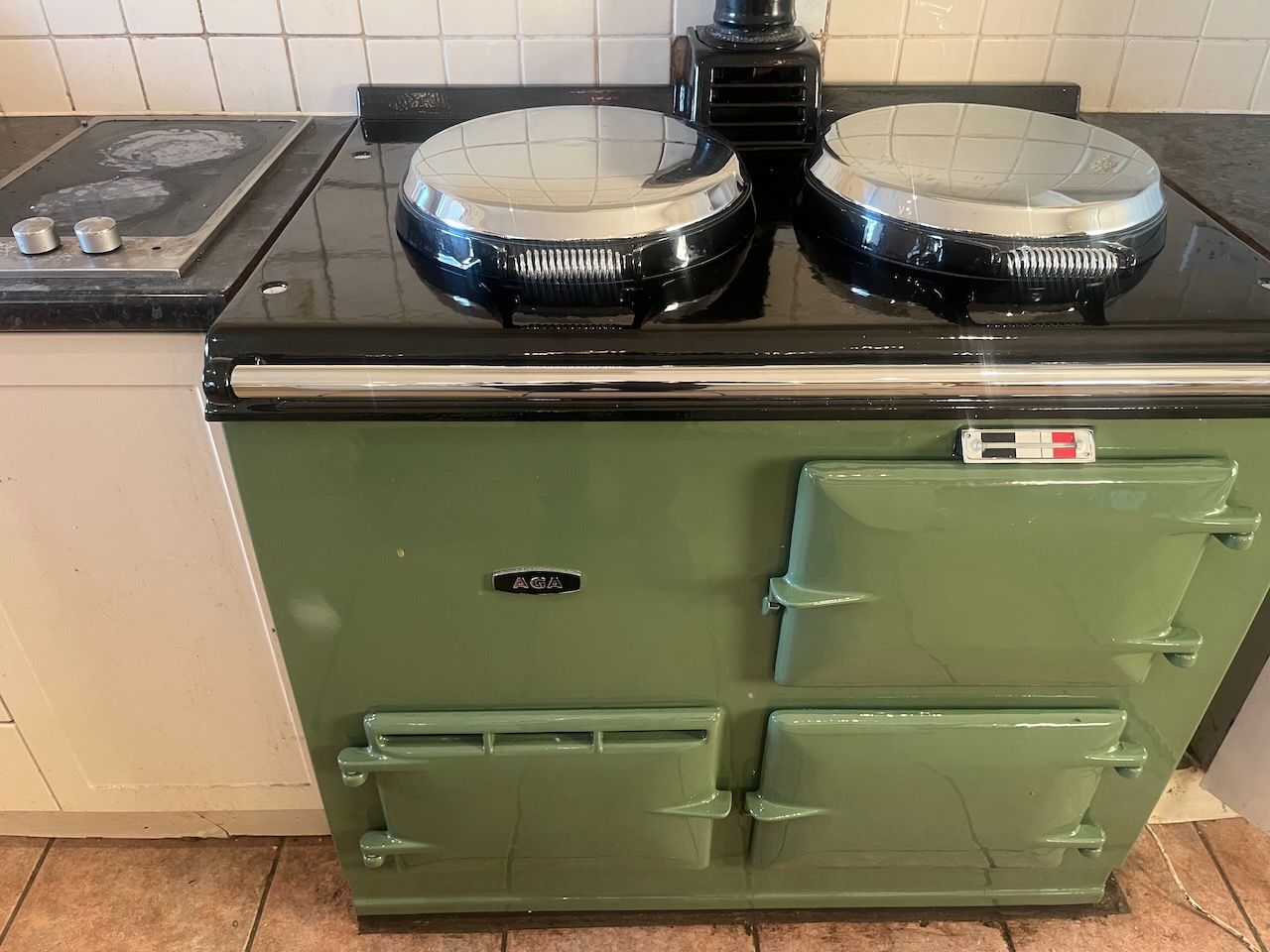 2 Oven Refurbished Aga Cooker (Nessie Green)