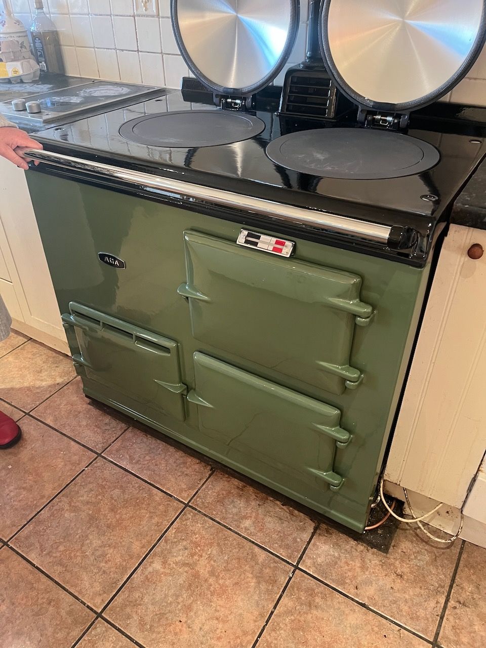 2 Oven Refurbished Aga Cooker (Nessie Green)