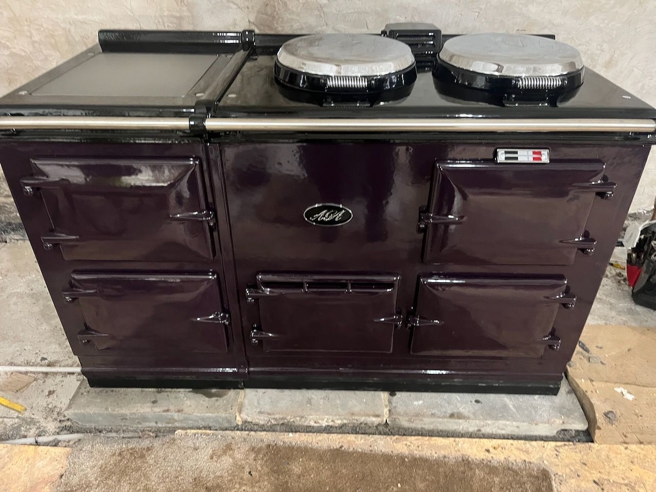 4 Oven Refurbished Aga Cooker (Blackcurrant)