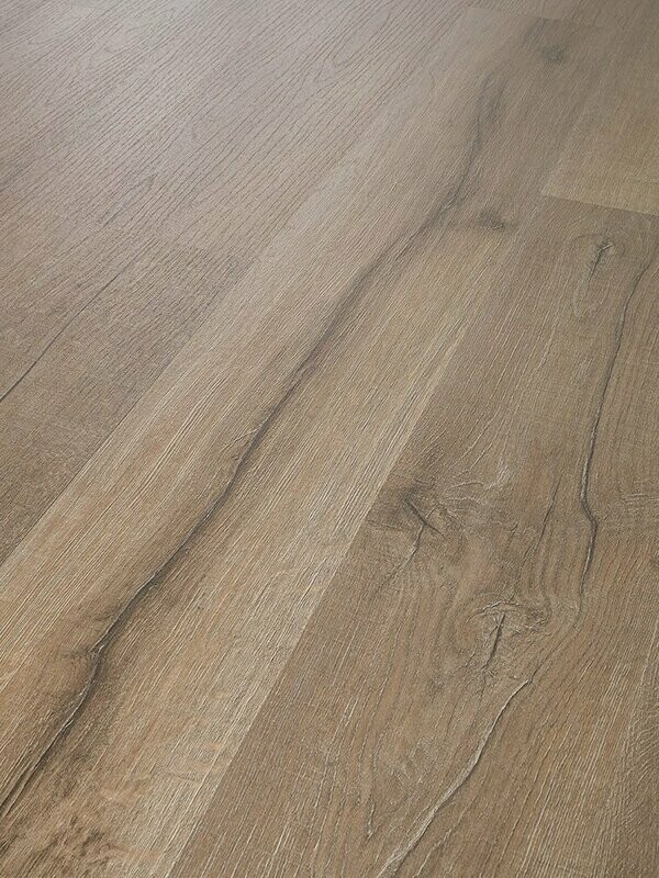 Caixa de 2'131 m2 de parquet laminat SWISS NOBLESSE V4 8 mm. -KRONOSWISS-