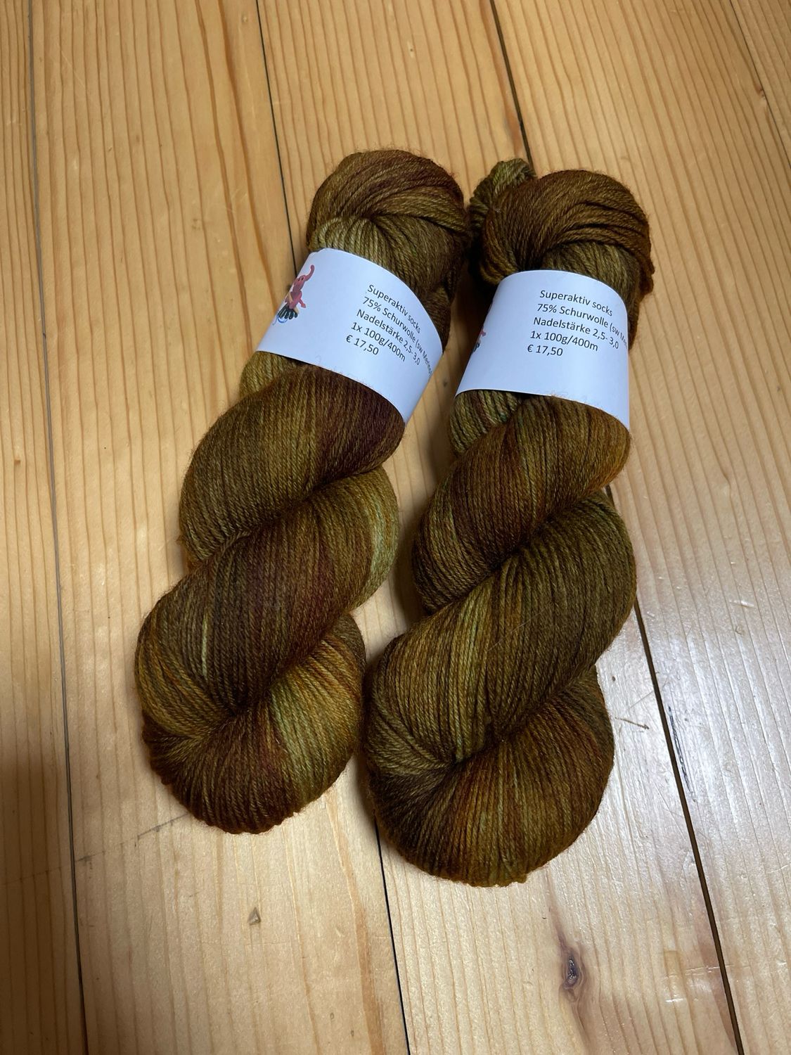 Super-socks „olive-braun“