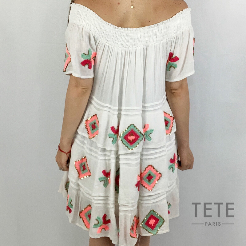 Vestido bordado Hindu
