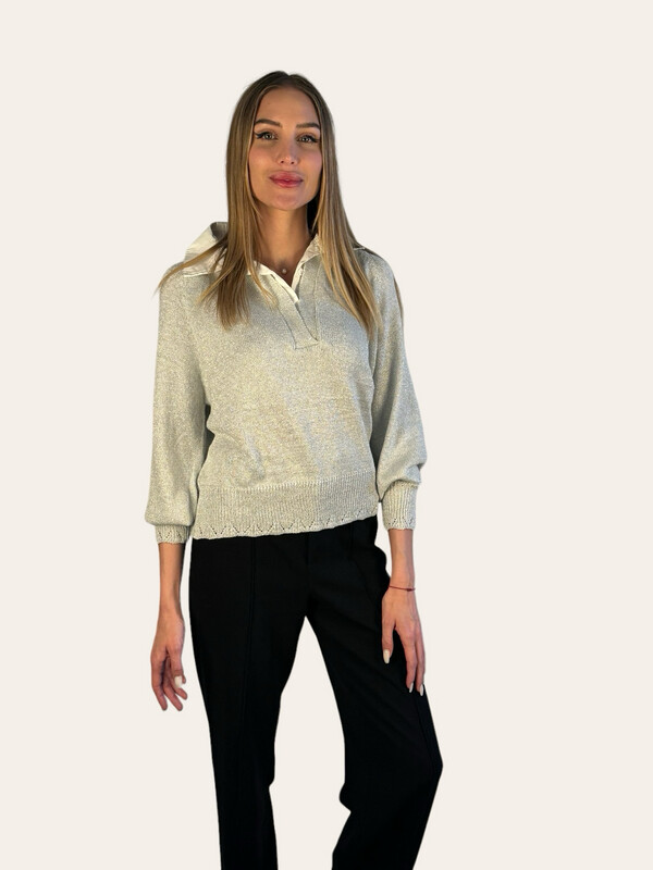 Sweater plateado delgado