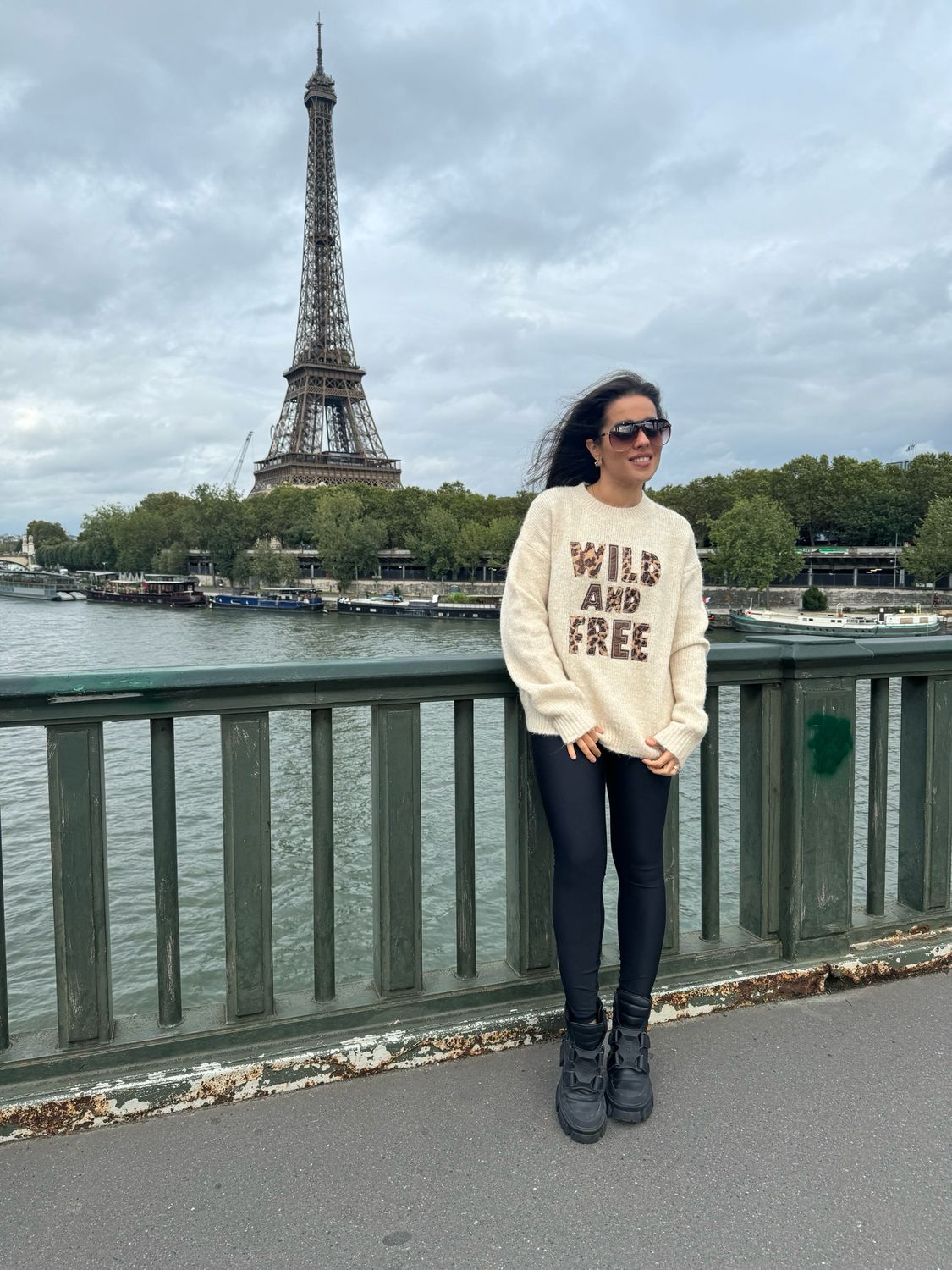 Sweater wild and free
