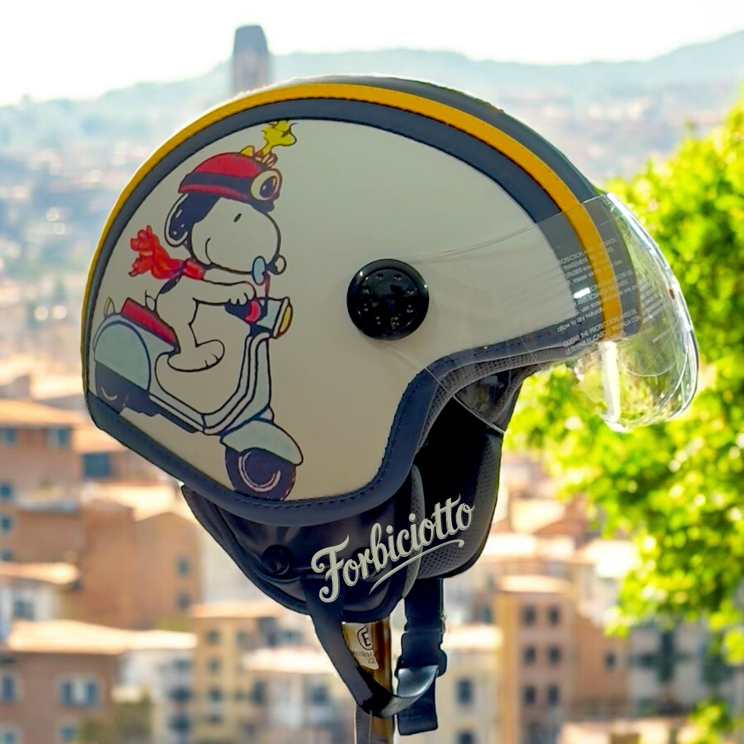 Snoopy in Vespa