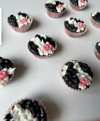 cow cupcakes