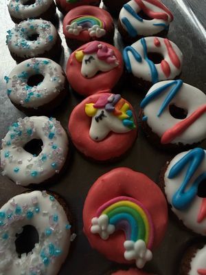 unicorn dinky doughneighs