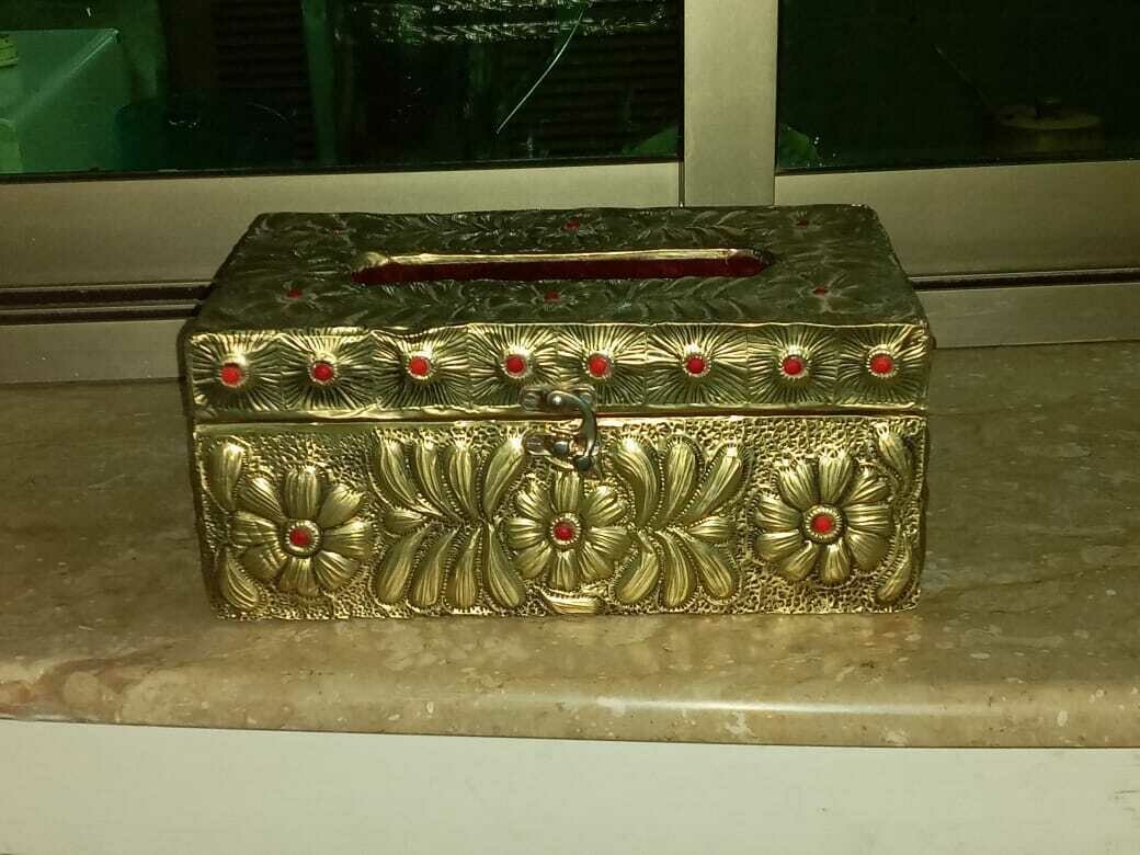 TISSUE BOX