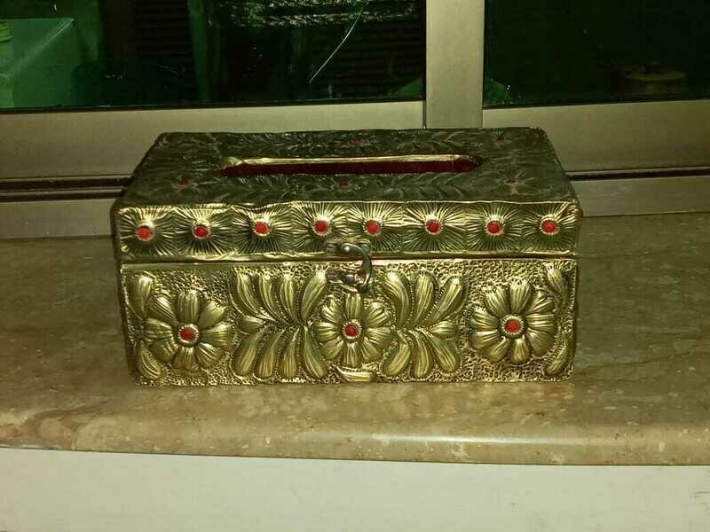 TISSUE BOX