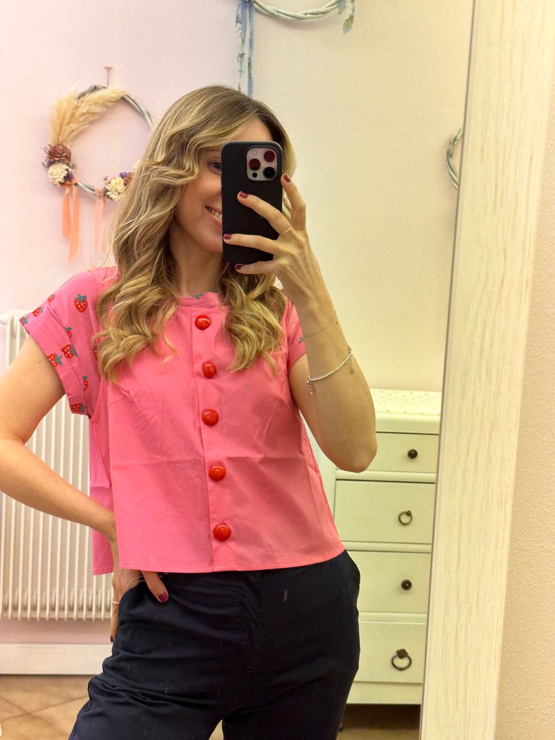 GILET ROSA CON BOTTONI ROSSI
