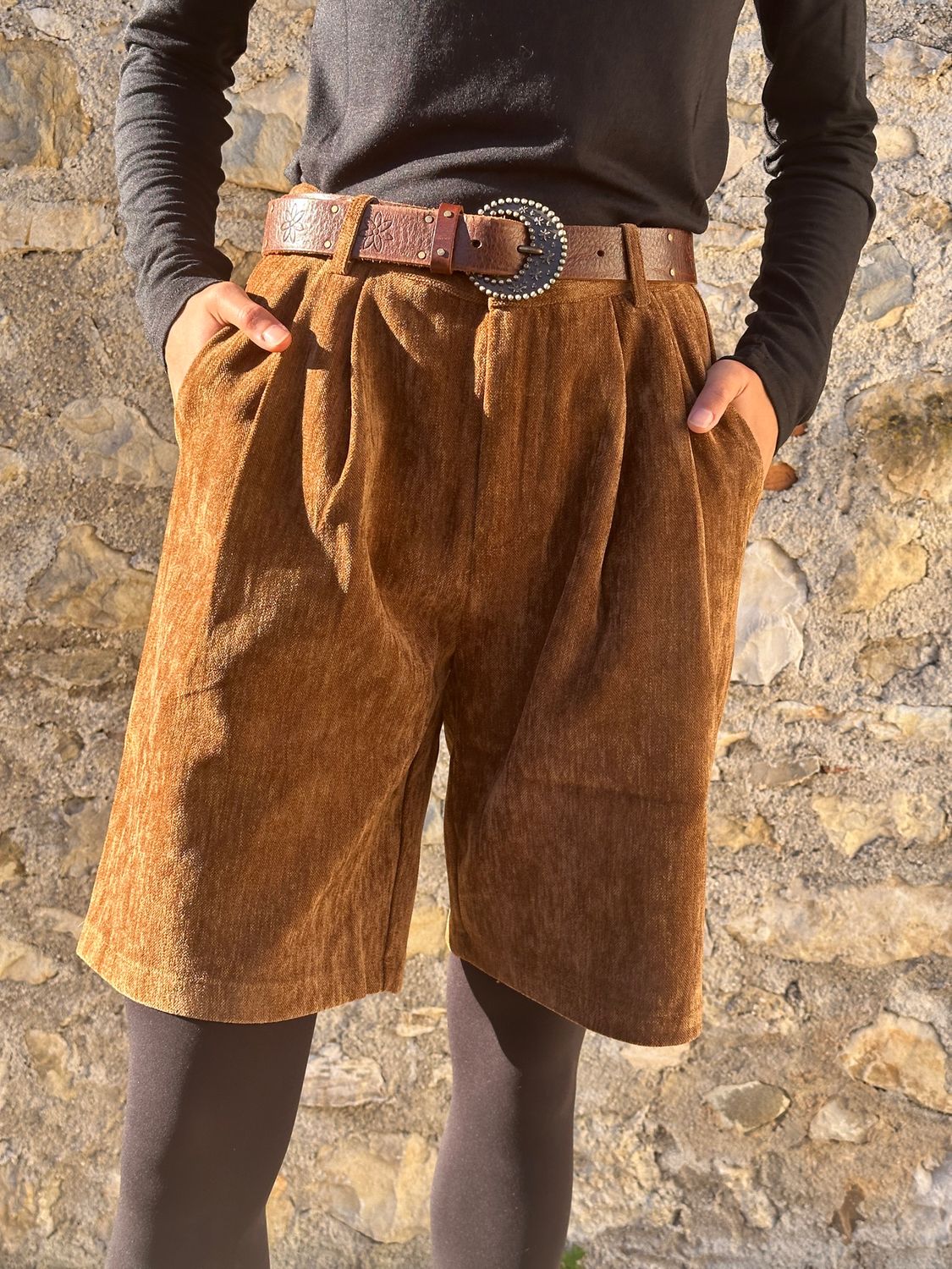 BERMUDA IN VELLUTO COLOR NOCCIOLA