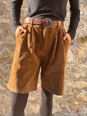 BERMUDA IN VELLUTO COLOR NOCCIOLA