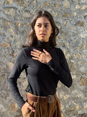 MAGLIA FINE NERA A COLLO ALTO