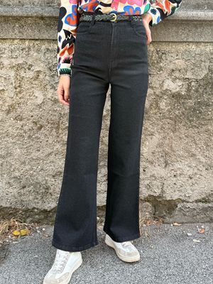 JEANS NERI CON TASCHE A CUORE