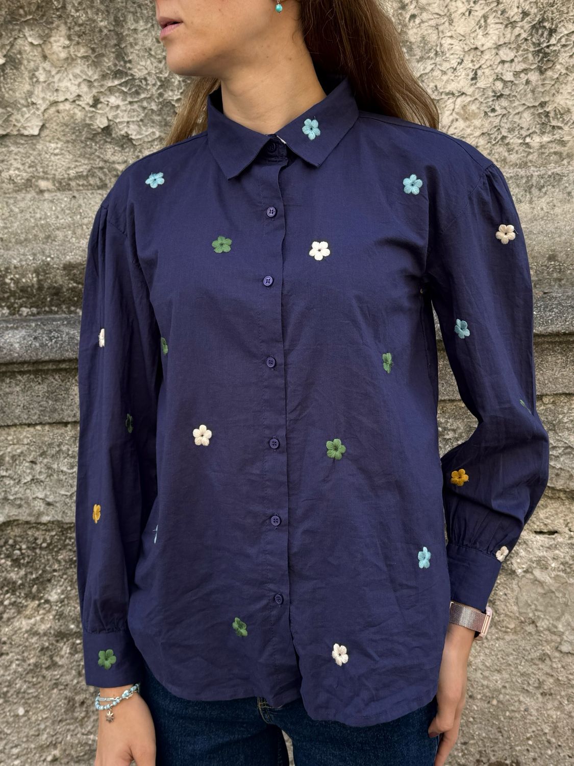 CAMICIA BLU NOTTE CON RICAMO DI FIORI