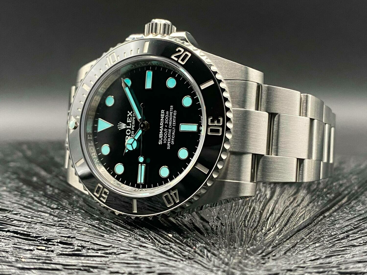 Rolex Submariner 124060 full set 12/2023 Jamais portée