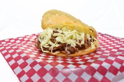 AREPA CON CARNE