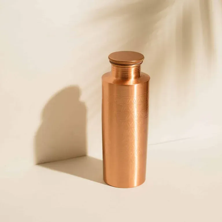 Forrest & Love Kupferflasche Blume Des Lebens 700 ml Forrest & Love Kupferflasche Blume Des Lebens 700 ml