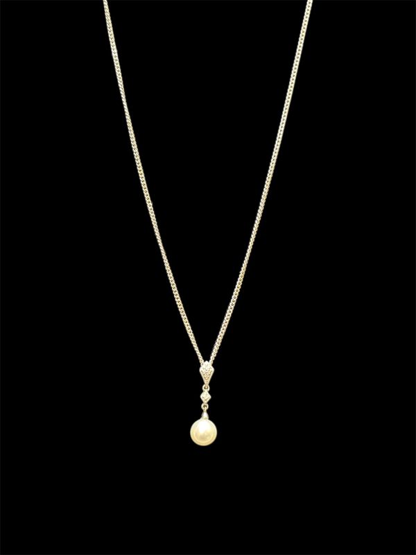 9ct White Gold Pendant & Chain - Diamonds & Pearl