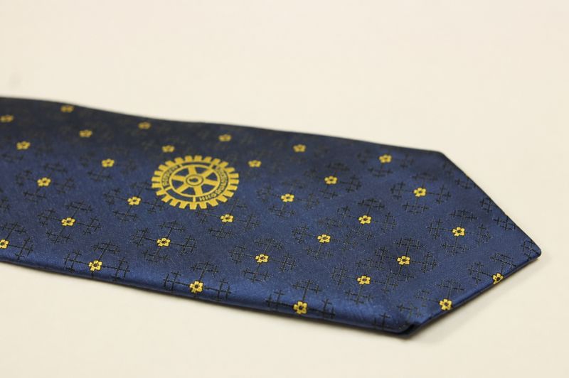 Cross Poly Tie