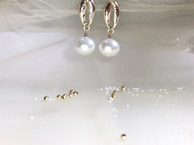 Σκουλαρικια κοχύλι με πέρλα