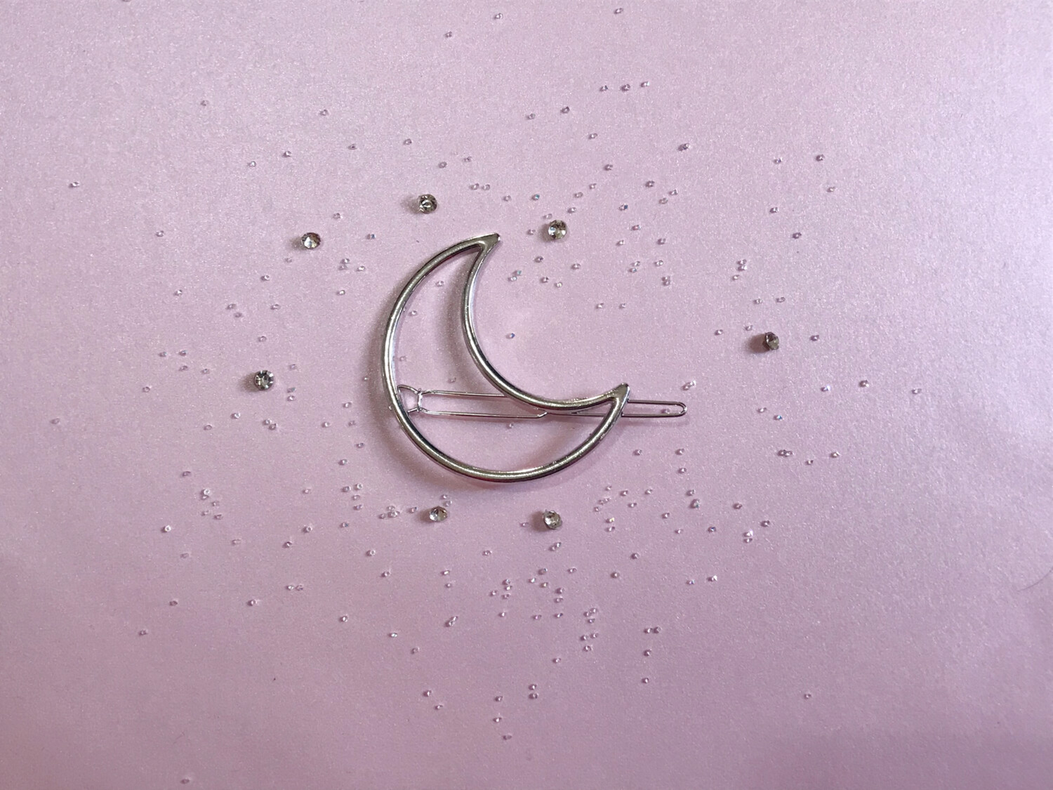 Μεταλλικό τσιμπίδι φεγγάρι