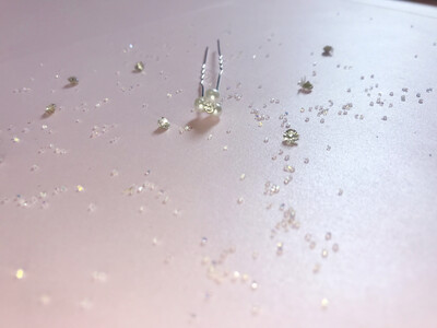 Φουρκέτα μαλλιών με πέρλες και στρας