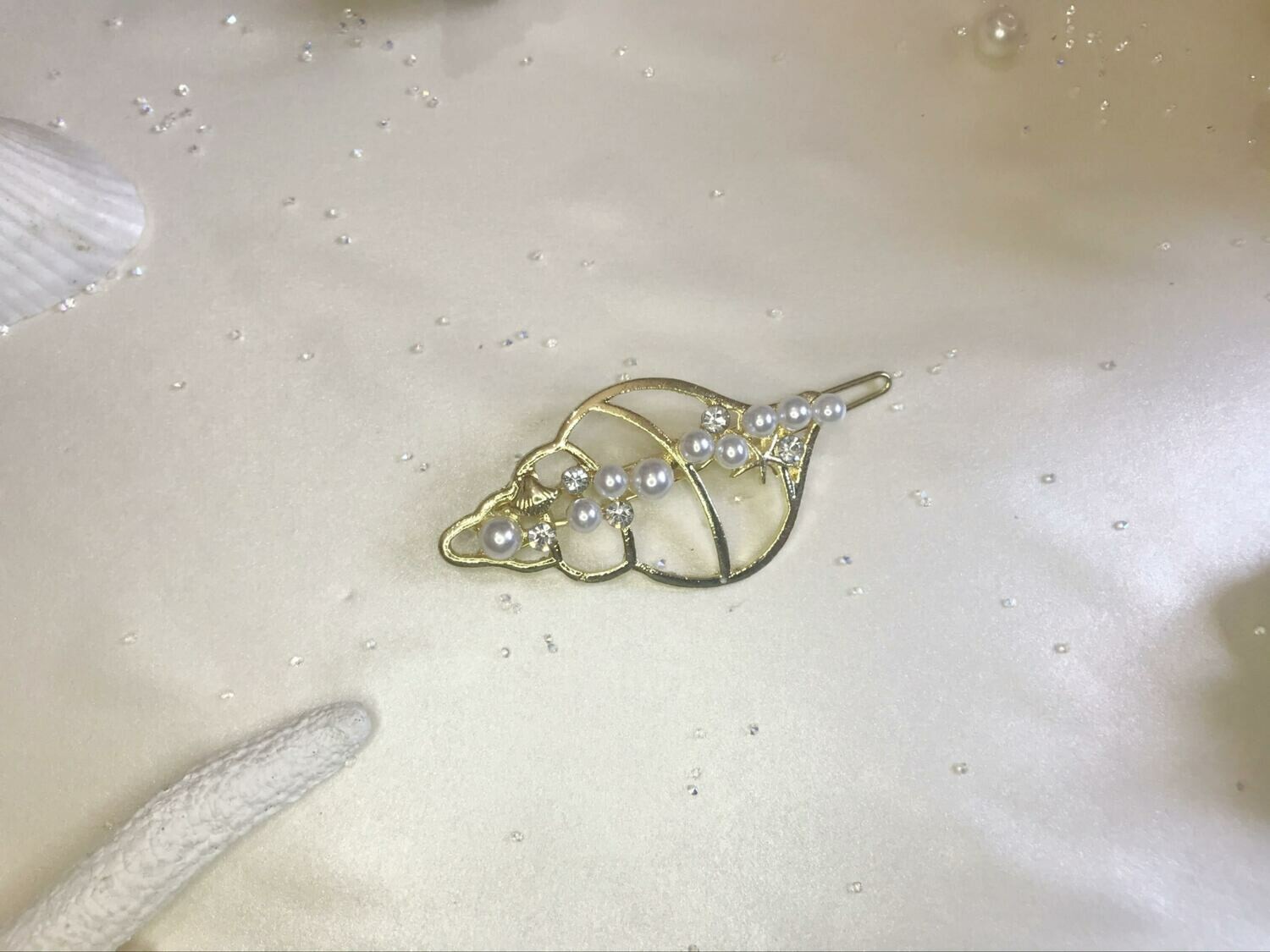 Κλιπ μαλλιών κοχύλι με πέρλες και στρας