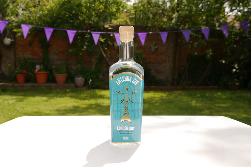 Antenna Gin London Dry 700ml - 43%