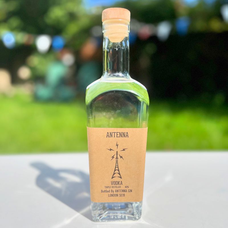 NEW Antenna Vodka 700ml - 40%