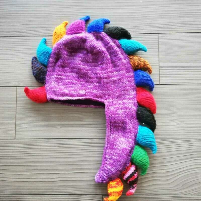Drache, in magenta