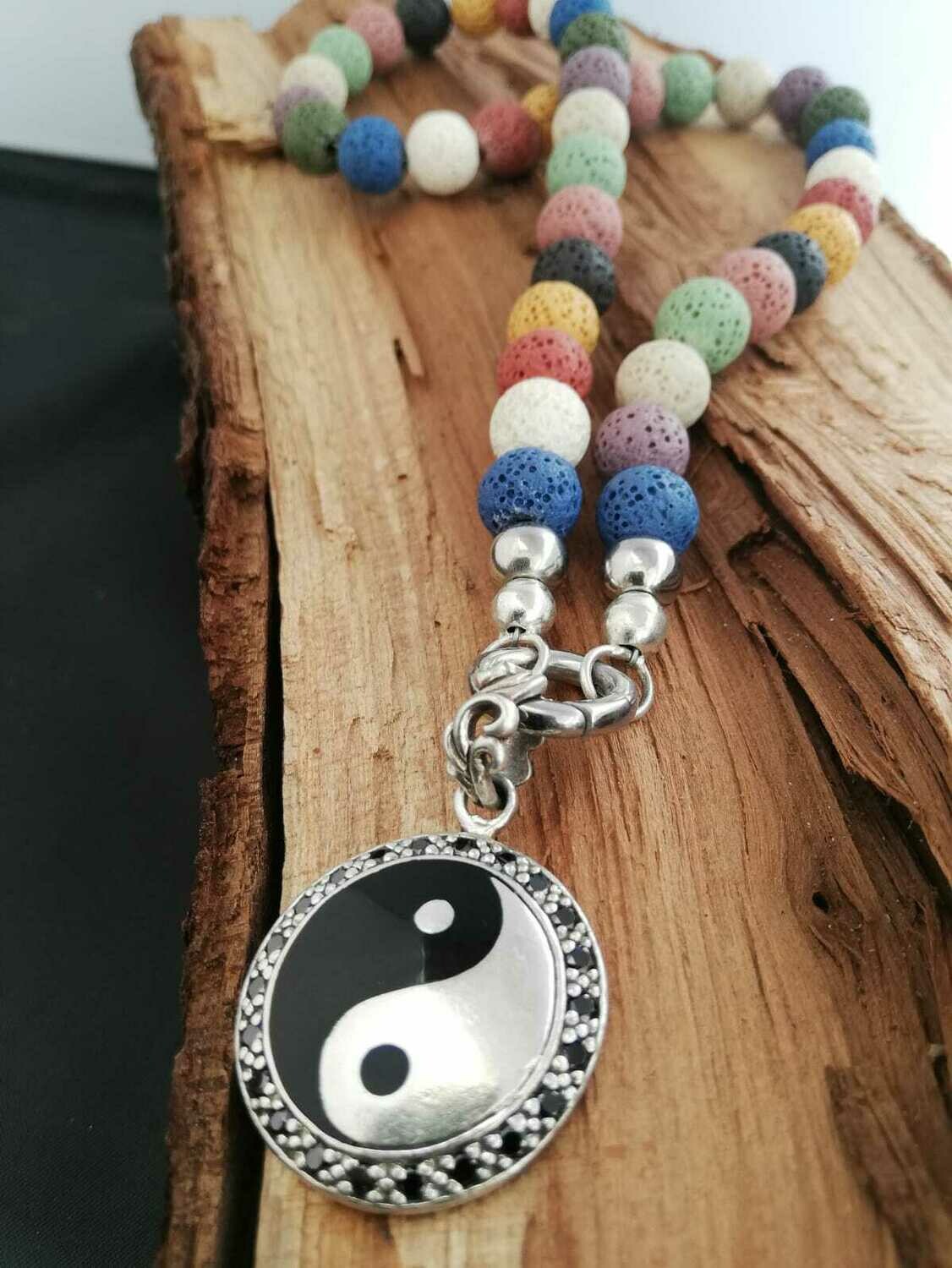 Echt Lavasteinkette (Lavastein eingefärbt) mit Edelstahl Scharnierring-Verschluss (ohne Anhänger),