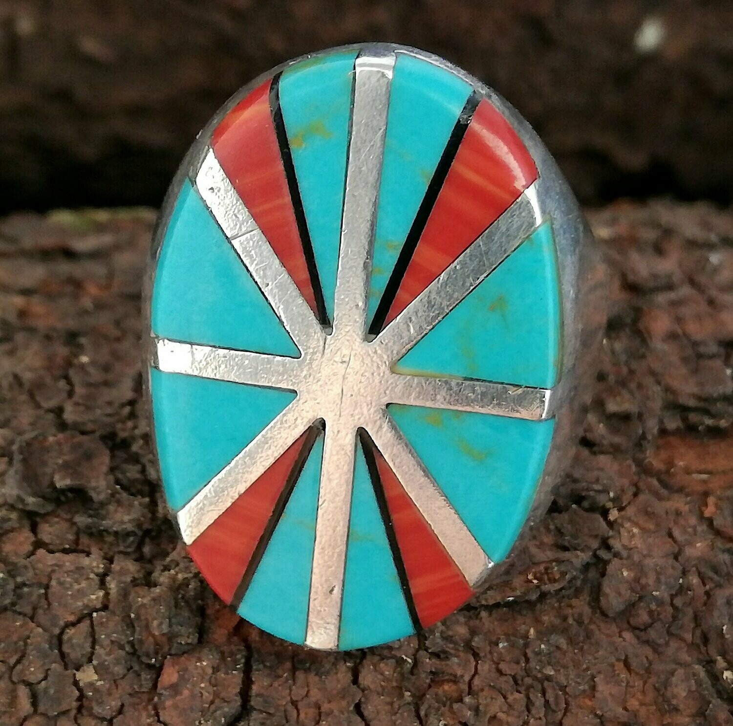 Inlay Ring mit Tibetischem Türkis und roter Koralle, gefertigt in Nepal, 925 Sterling Silber